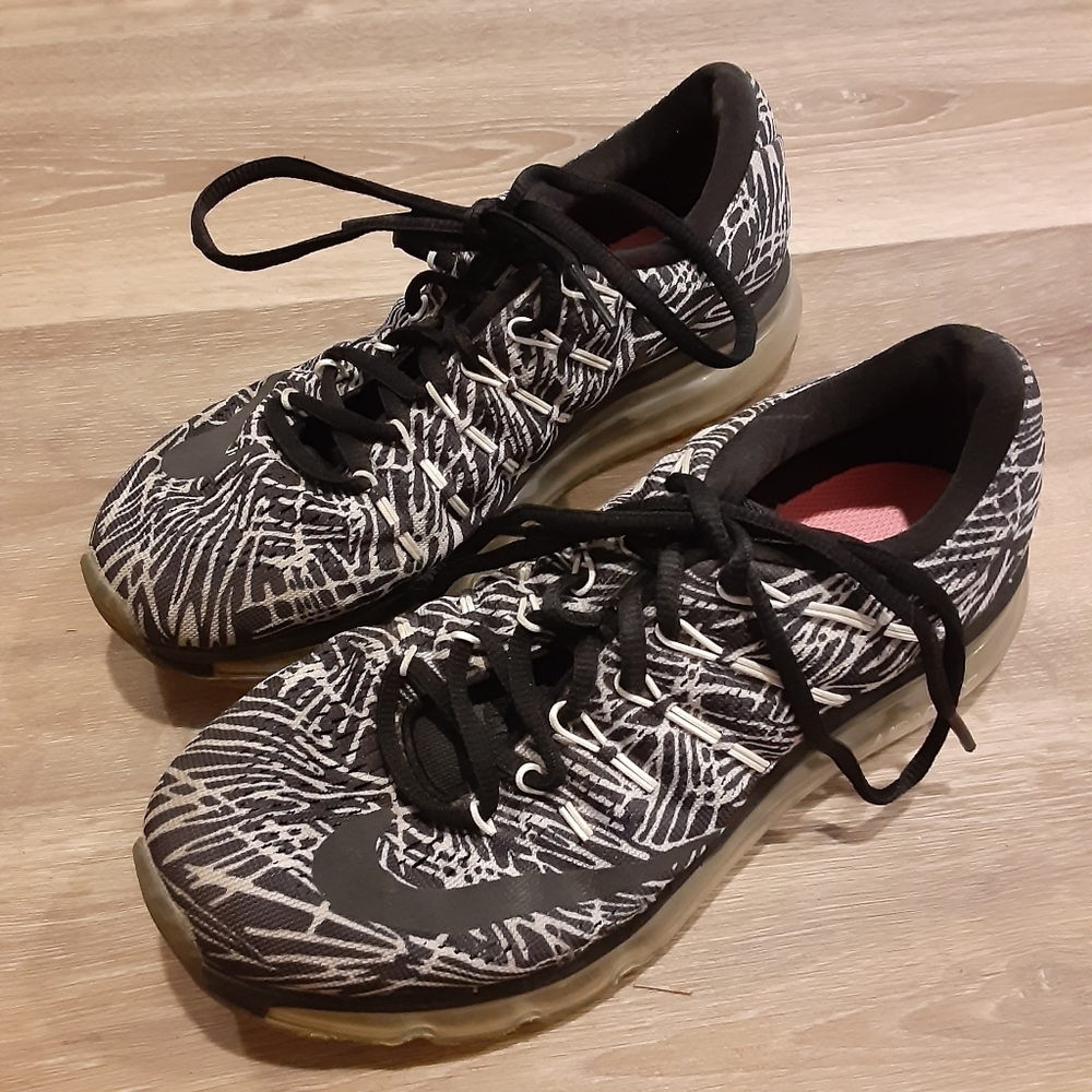 6.5 Women's Nike Air Max 2016 Print White,  Zebra, Black/White (See Description)
